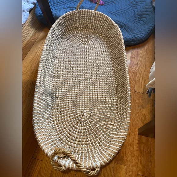 Olliella REVA handmade changing basket, new with tags. With white insert. - Picture 4 of 6